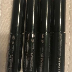 For ONE ONLY Clinque mascara